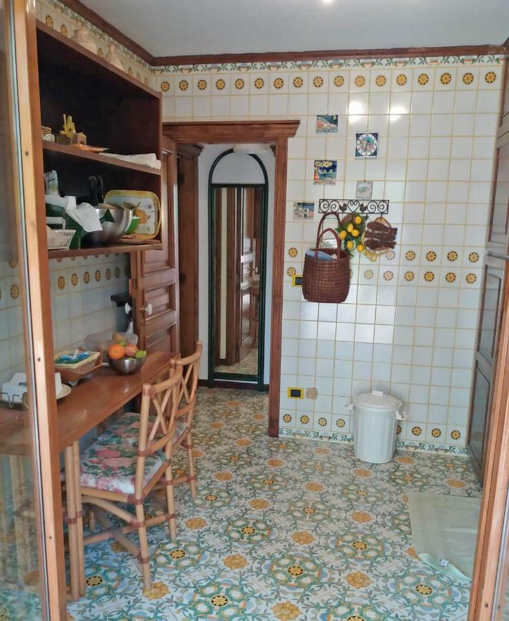 Casa Giovanna Капри Екстериор снимка